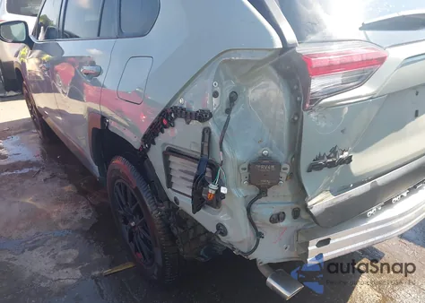 2022 Toyota Rav4 Xle from USA, damaged, VIN 2T3W1RFVXNW197647